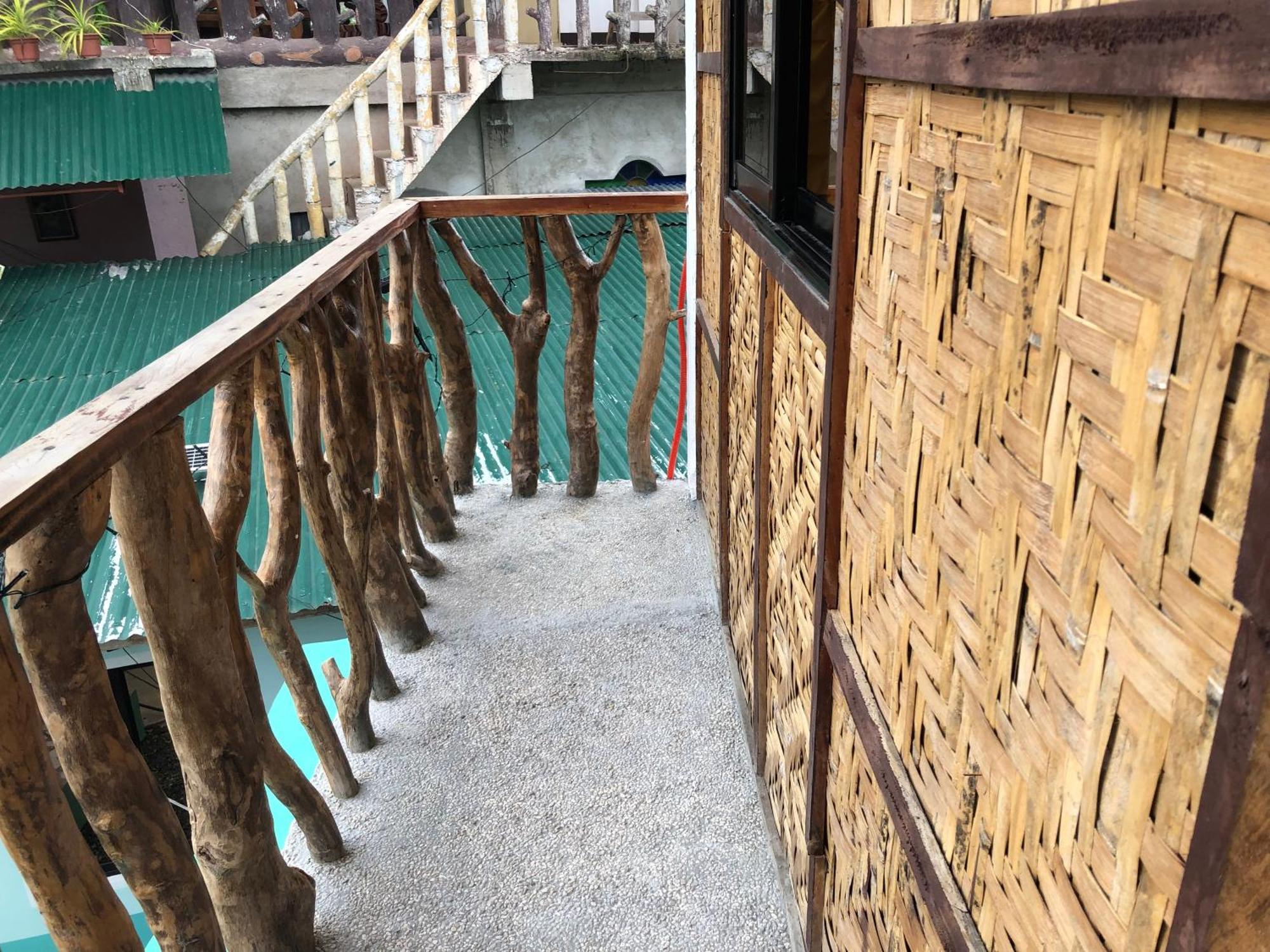 Fely'S Homestay Batuan Buitenkant foto