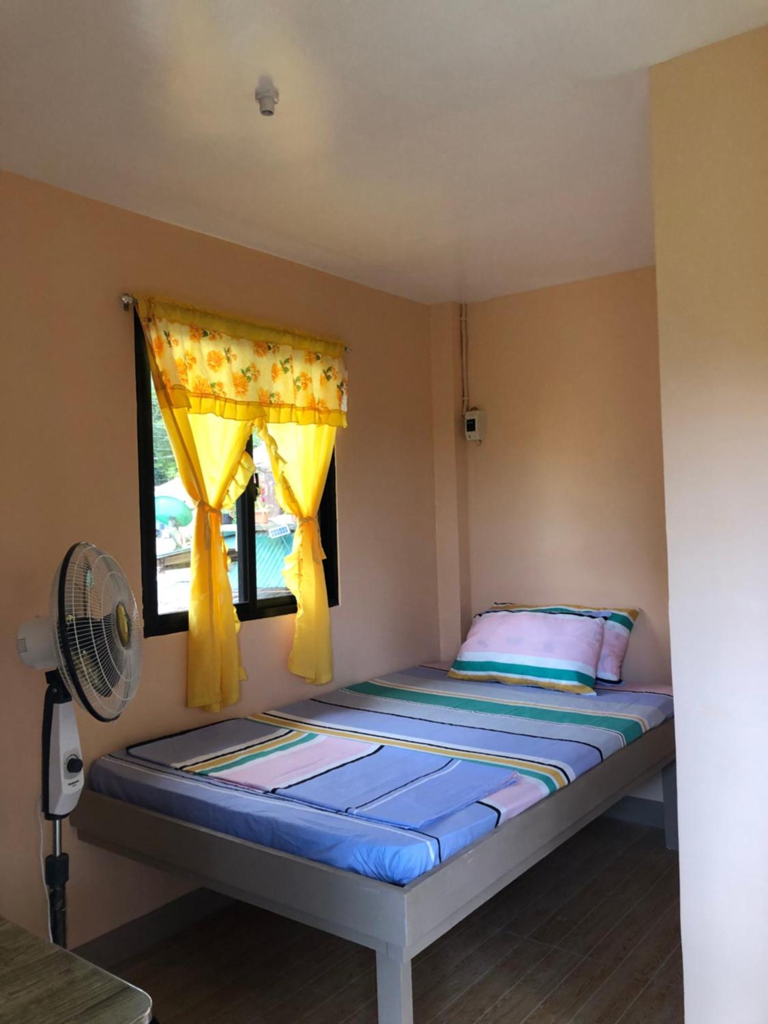 Fely'S Homestay Batuan Buitenkant foto
