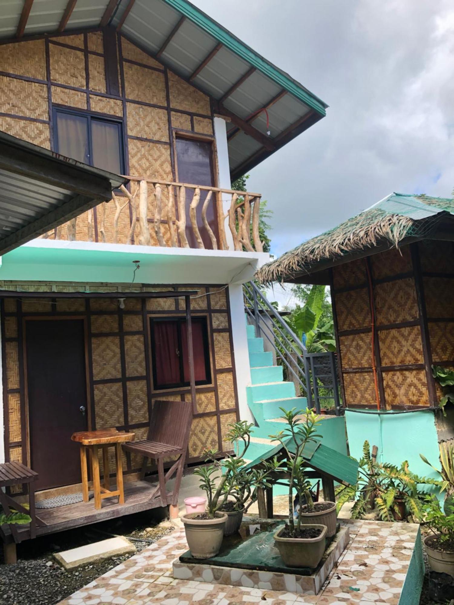 Fely'S Homestay Batuan Buitenkant foto